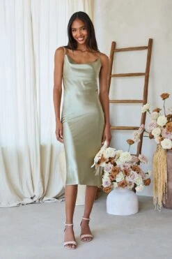 Lisa Shiny Satin Midi Dress - Moss Green -Elegance Bridal Store 20220727 BIRDYGREY 0111 RT