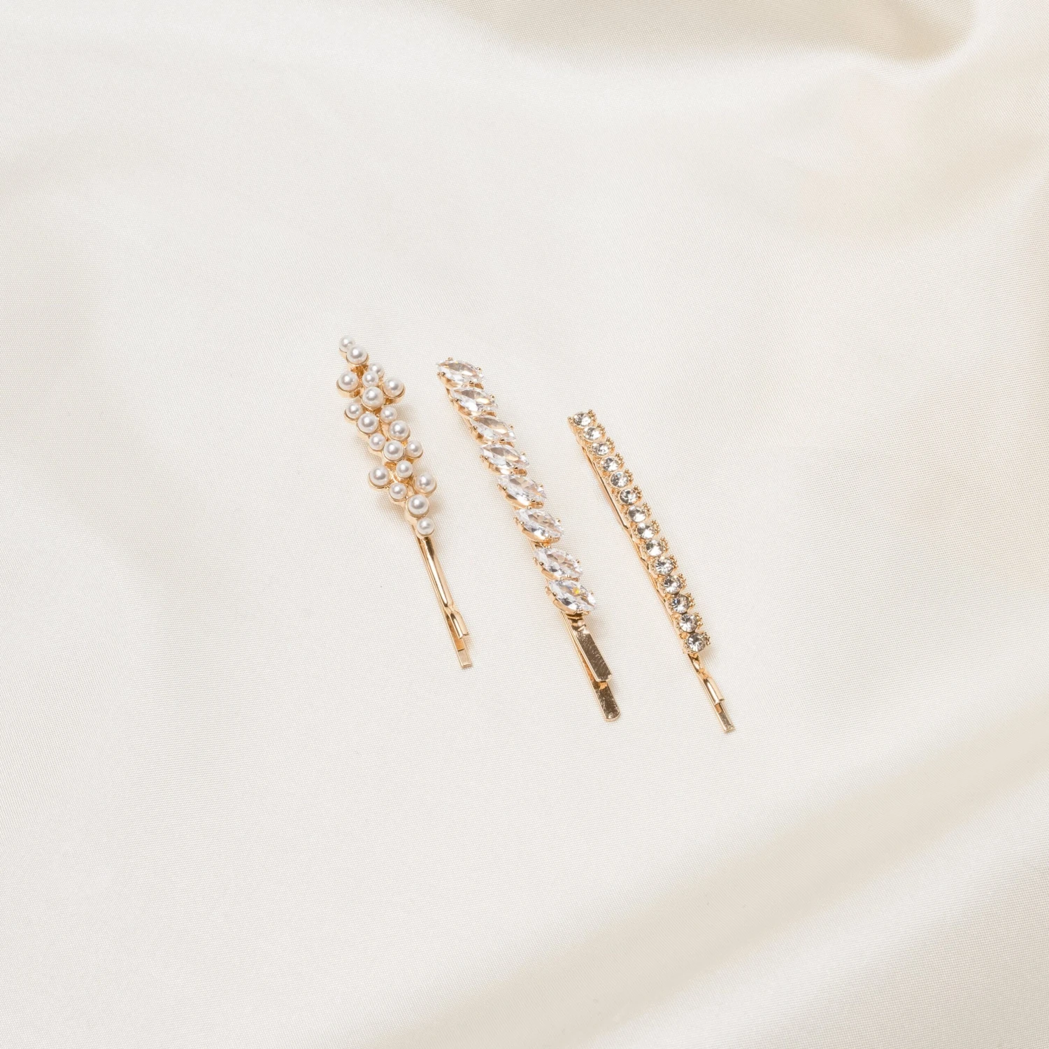 Positano Pearl & Crystal Pin Set 4 Positano Pearl & Crystal Pin Set - Image 2