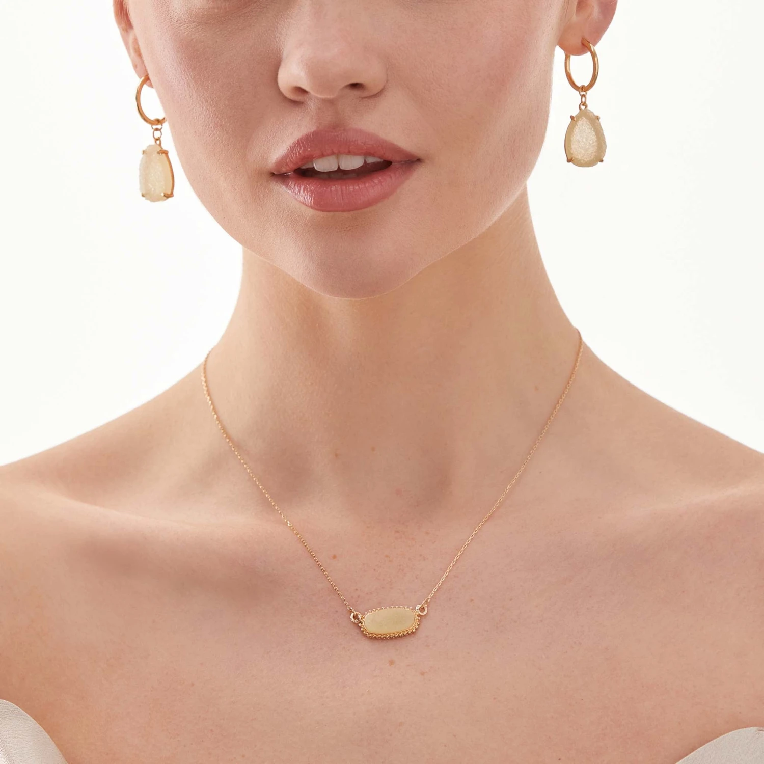 Presley Charm Necklace - Champagne 7 Presley Charm Necklace - Champagne - Image 5