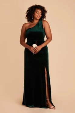 Kira Velvet Dress - Emerald -Elegance Bridal Store emerald kira velvet plus size bridesmaid dress 02